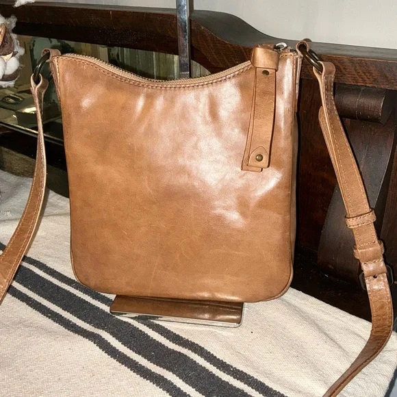 NWOT Frye Leather Melissa Sling Crossbody Beige Brown Retail $198 - Picture 2 of 12